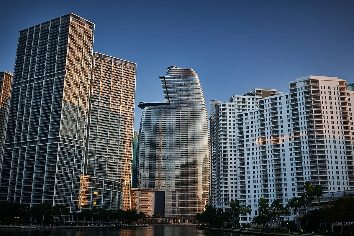 Aston Martin Residences — Edificio 3