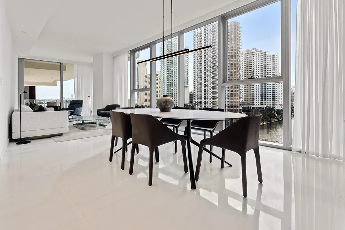 Aston Martin Residences — Residencias 3