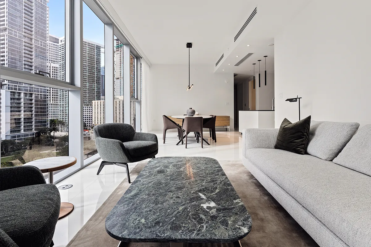 Aston Martin Residences — Residencias 7
